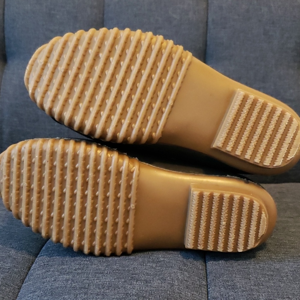 Madden Girl NYC Duck Boots - Picture 3 of 6